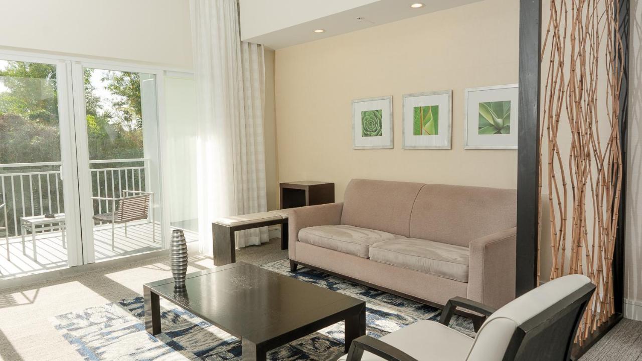 Modern Private Studio - King Bed, Jacuzzi, Balcony And Pool Apart otel Miami Dış mekan fotoğraf