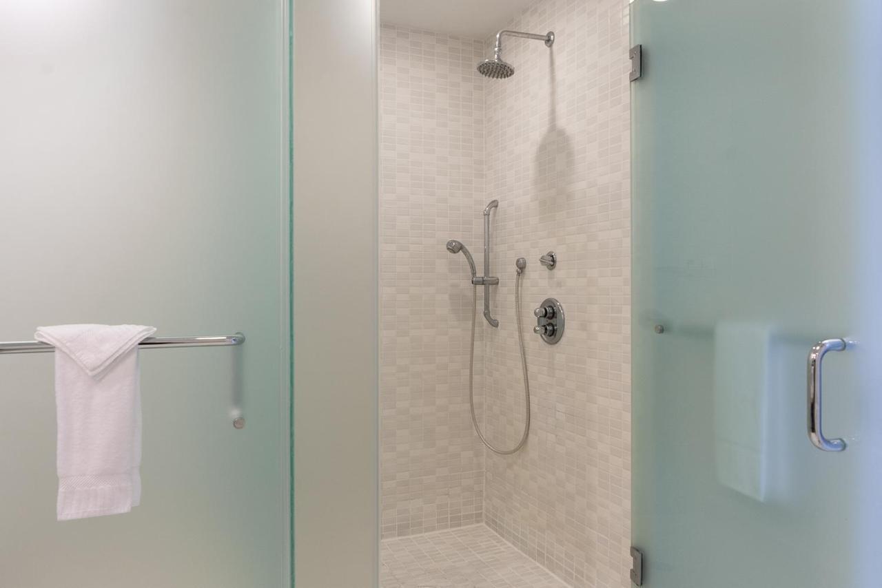 Modern Private Studio - King Bed, Jacuzzi, Balcony And Pool Apart otel Miami Dış mekan fotoğraf
